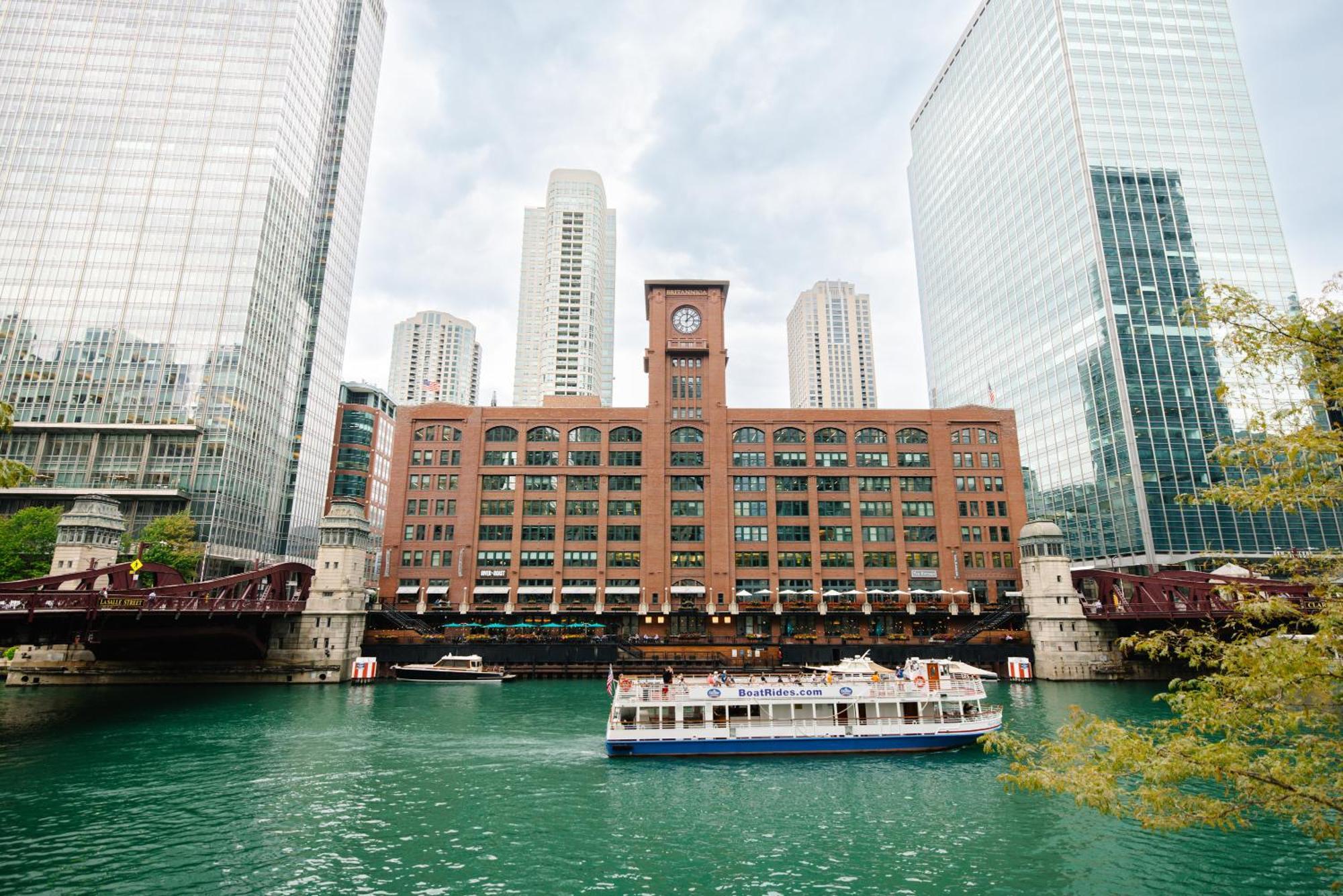 Voco Chicago Downtown - Riverwalk By Ihg Eksteriør billede